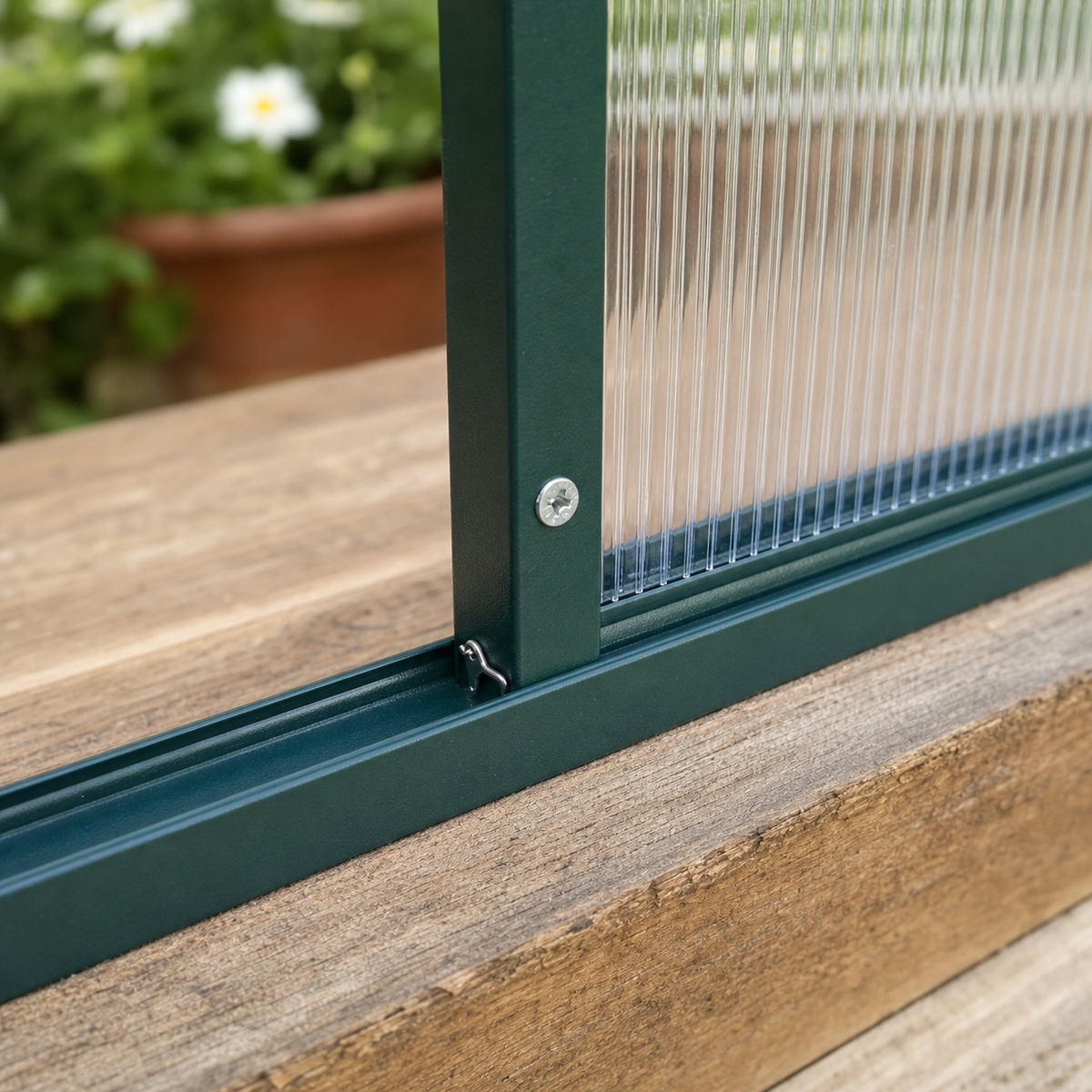 Serre de jardin verte 3,79 m² en  polycarbonate | Atelier Solarya